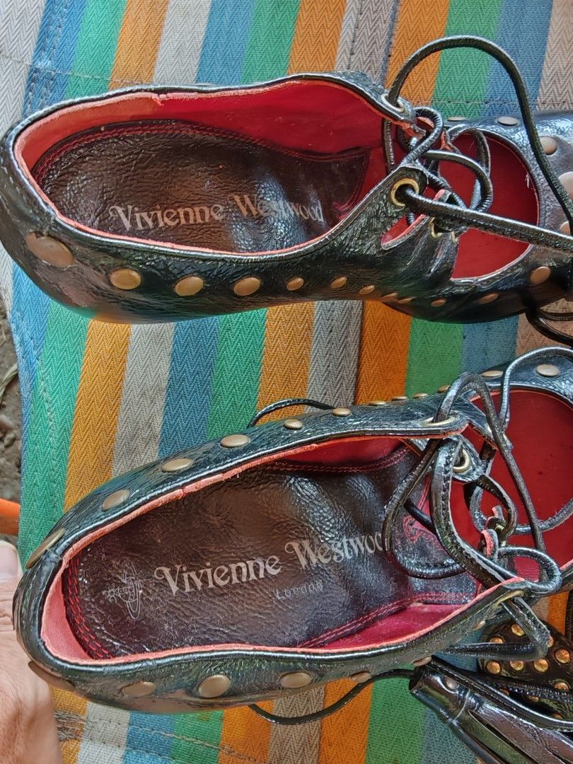 Vivienne Westwood (Category: Sneakers & Footwear) located in Santa Cruz. Submitted by ukayhuntworldwide (Listing ID 1463812499, Image 3). Description: Vivienne Westwood Black Patent Leather Studded Lace-up Pump Excellent condition Size 36 1/2.