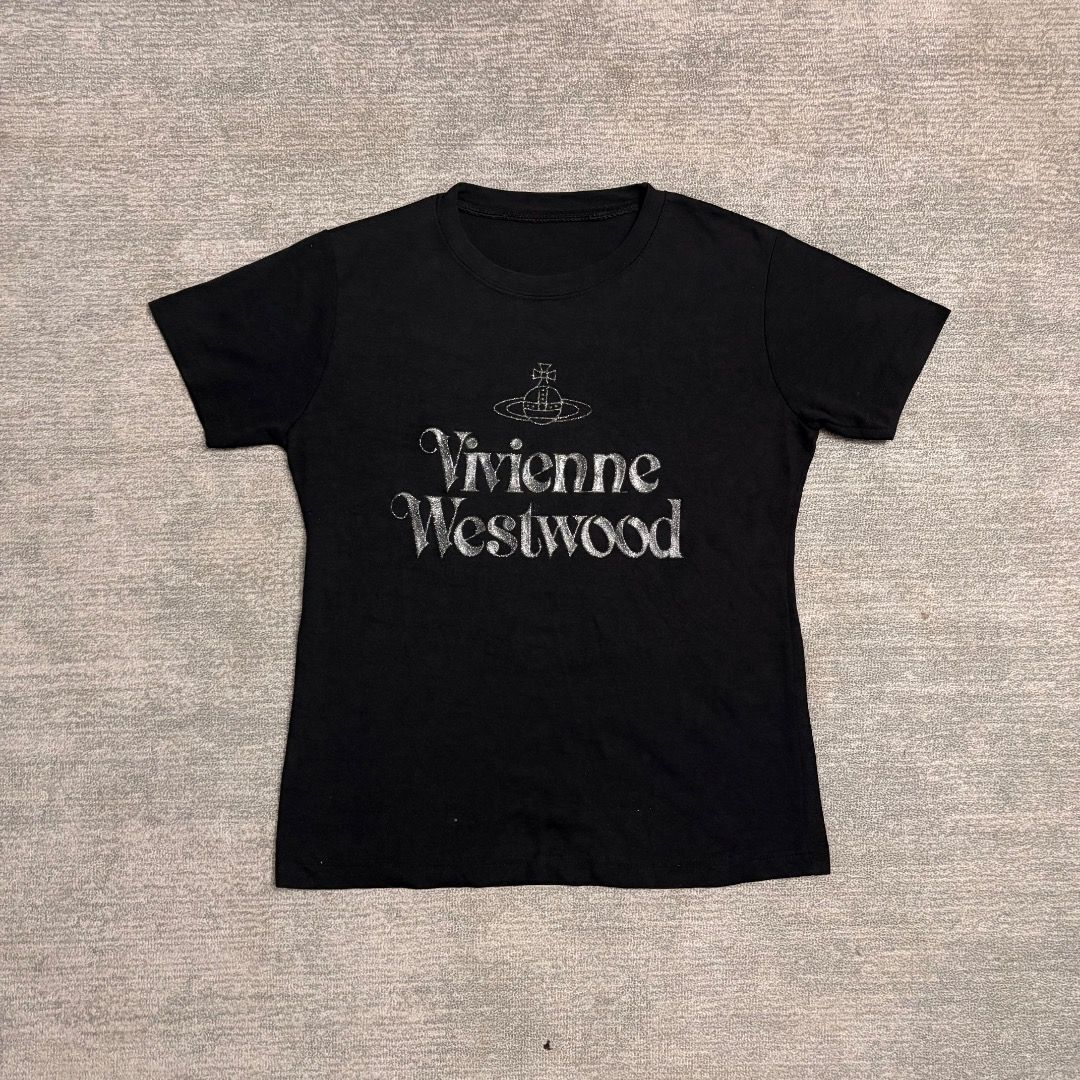 Vivienne Westwood Y2K top (Category: Blouses) located in Calamba. Submitted by bermuda.ph (Listing ID 1463864355, Image 1). Description: Not tag and wash tag.