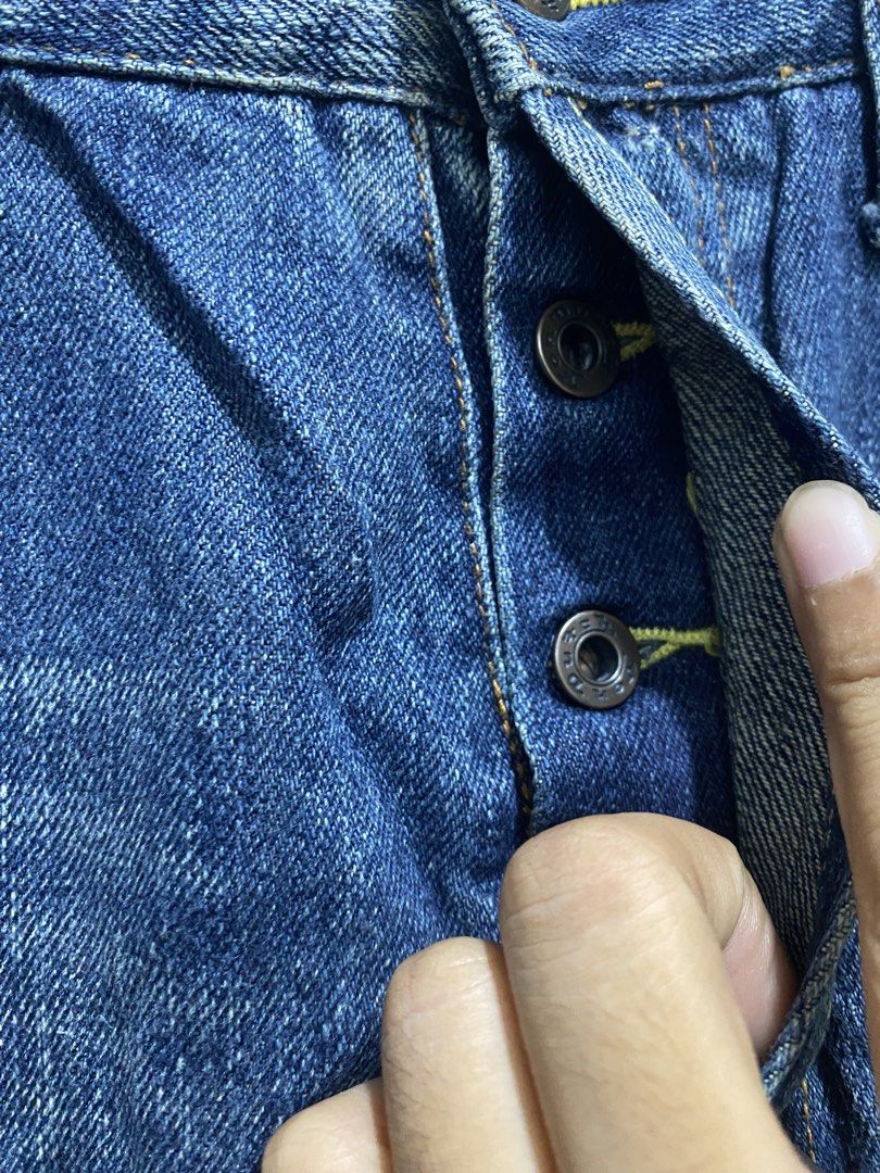 Von dutch (Category: Jeans) located in Manila. Submitted by vizcarrach03925 (Listing ID 1463894943, Image 3). Description: .