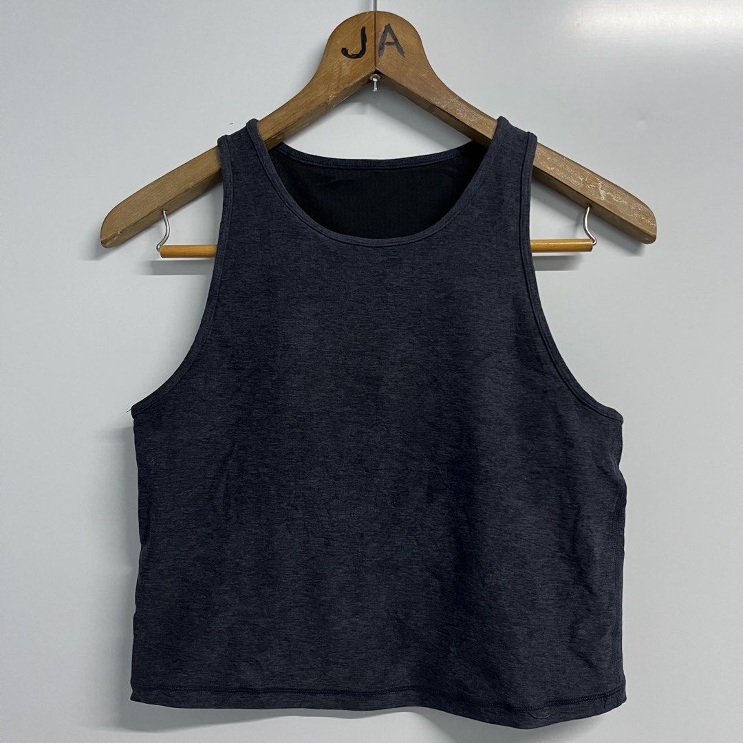 Vuori - Pose Plyo Tank Top (Category: Activewear) located in Batangas. Submitted by wornwear.ph (Listing ID 1463906678, Image 3). Description: Vuori - Pose Plyo Tank Top Blue Coast Tonal Cut rip tag / Authentic Small Width 15 inches Length 17” Excellent condition 780 only! .
