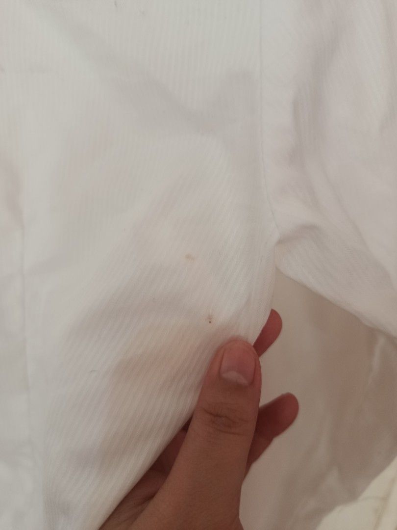 White Long Sleeve Button Up Shirt (Category: Longsleeves) located in Manila. Submitted by tyrrachuuu (Listing ID 1463771268, Image 3). Description: - Classic white long sleeve shirt - Button-up front - Standard fit - Minor marks on fabric (visible in last photo) - Suitable for work or casual occasions - Used twice, says Medium on size tag but fits better for someone Small - Bought from orange app.