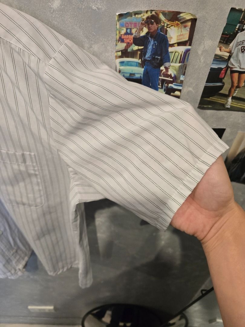 White Vertical Stripes Crop Polo (Category: Tshirts & Polo Shirts ) located in Quezon City. Submitted by outofhabits_store (Listing ID 1463816908, Image 3). Description: Size: Large Width: 22.5 inches Length: 25 inches Buy 2 items worth 600 pesos and get them for 1,000 Payment method: GCash Shipping options (shouldered by buyer): J&T 3-7 days, Lalamove or Grab within the day Location: Quezon City Please manage your expectations as this item is no
