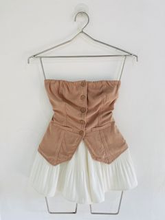 (Category: ) located in . Submitted by yourcloset1001 (Listing ID 1463914266, Image 1). Description: .