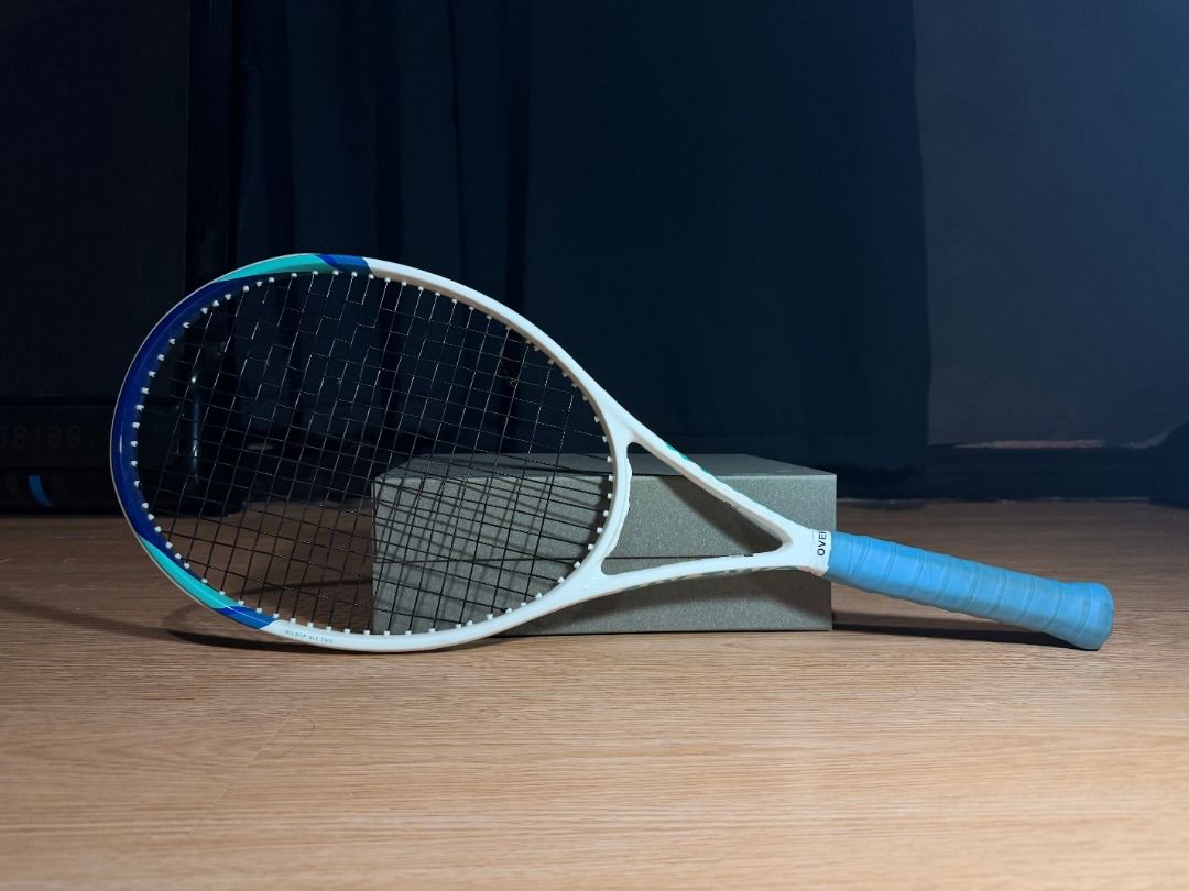 Wilson six.two Tennis Racket (Category: Racket and Ball Sports) located in Caloocan City. Submitted by vincewills44898607 (Listing ID 1463762882, Image 1). Description: Bought from official Wilson website Head: 105 in Length: 27.5 cm Grip size: 4 3/8” (3) Including FREE Wilson Grip Tape Used Original Price: ₱3,700 QC Area [Lalamove/Meetup].