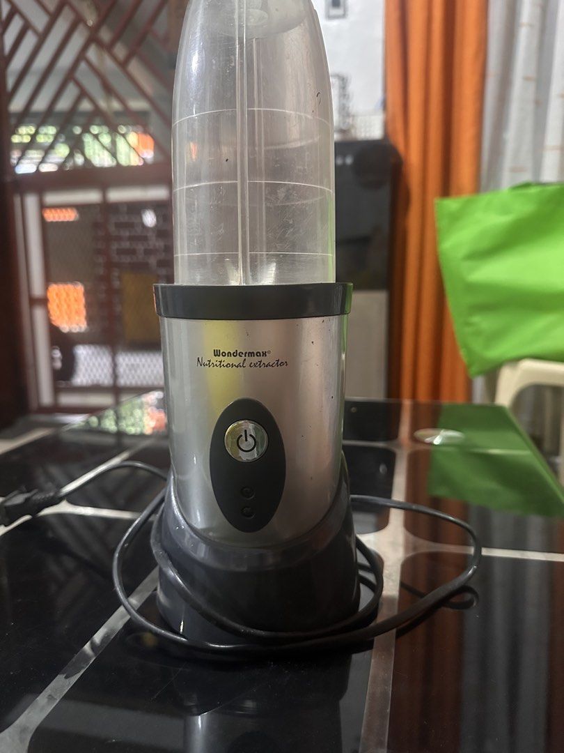 Wondermax Nutritional Extractor Blender (Category: Juicers, Blenders & Grinders) located in Manila. Submitted by zuripot0726 (Listing ID 1463829726, Image 1). Description: - Wondermax Nutritional Extractor - Includes base unit and one cup - Cup has measurement markings - Blades attached to base - Power cord included - Ideal for making smoothies and juices.