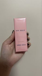 (Category: ) located in . Submitted by ningning2603 (Listing ID 1463879453, Image 1). Description: .