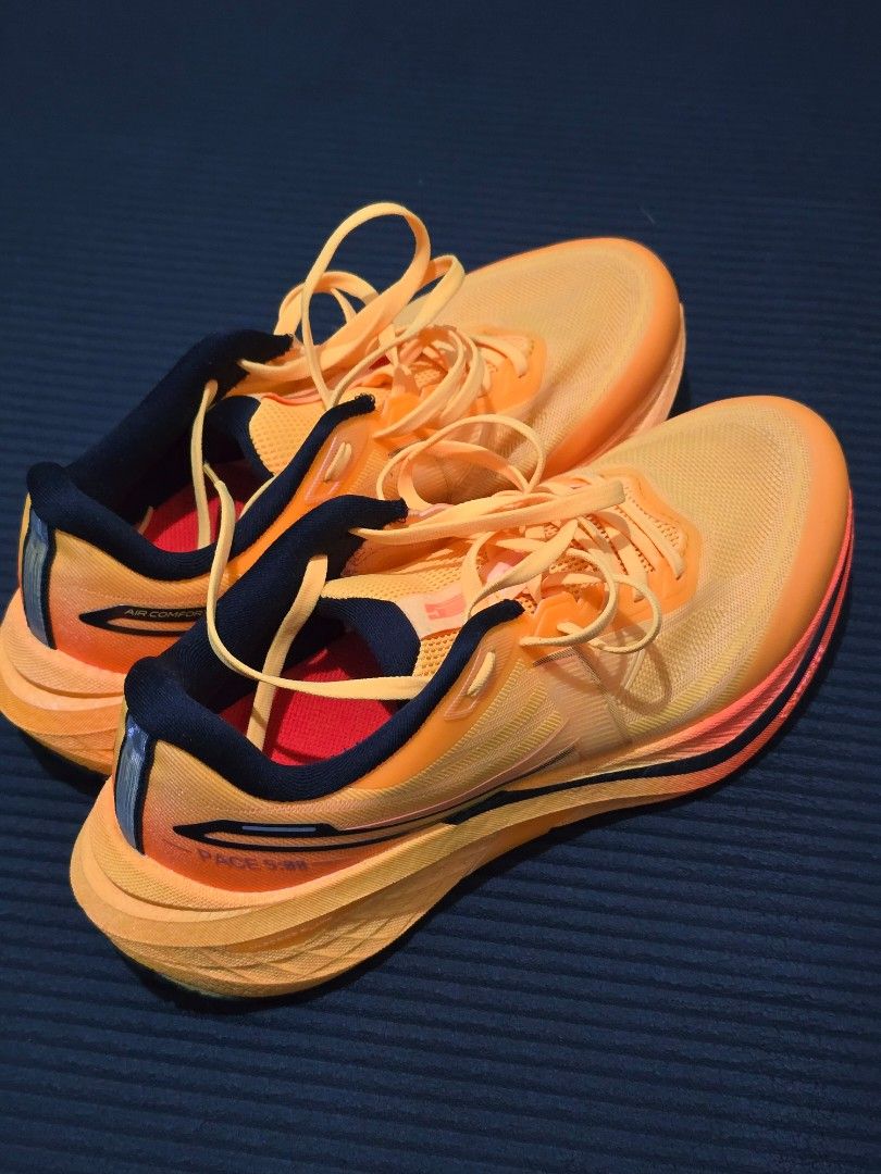 XTEP Five Speed 3.0 (Category: Sneakers) located in Manila. Submitted by arkitektonggala (Listing ID 1463875828, Image 1). Description: - Saucony Endorphin Speed 3 - Color: Bright Orange with Navy & Red accents - Size: US Men's 9.5 - Features: Lightweight and responsive - Ideal for: Training or race day - Condition: Ready for your next run!.