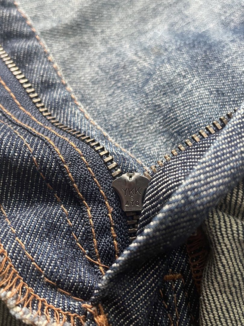 y2k Calvin Klein Jeans (Category: Jeans) located in Palo. Submitted by kat.bins (Listing ID 1463791732, Image 3). Description: pm for more details.