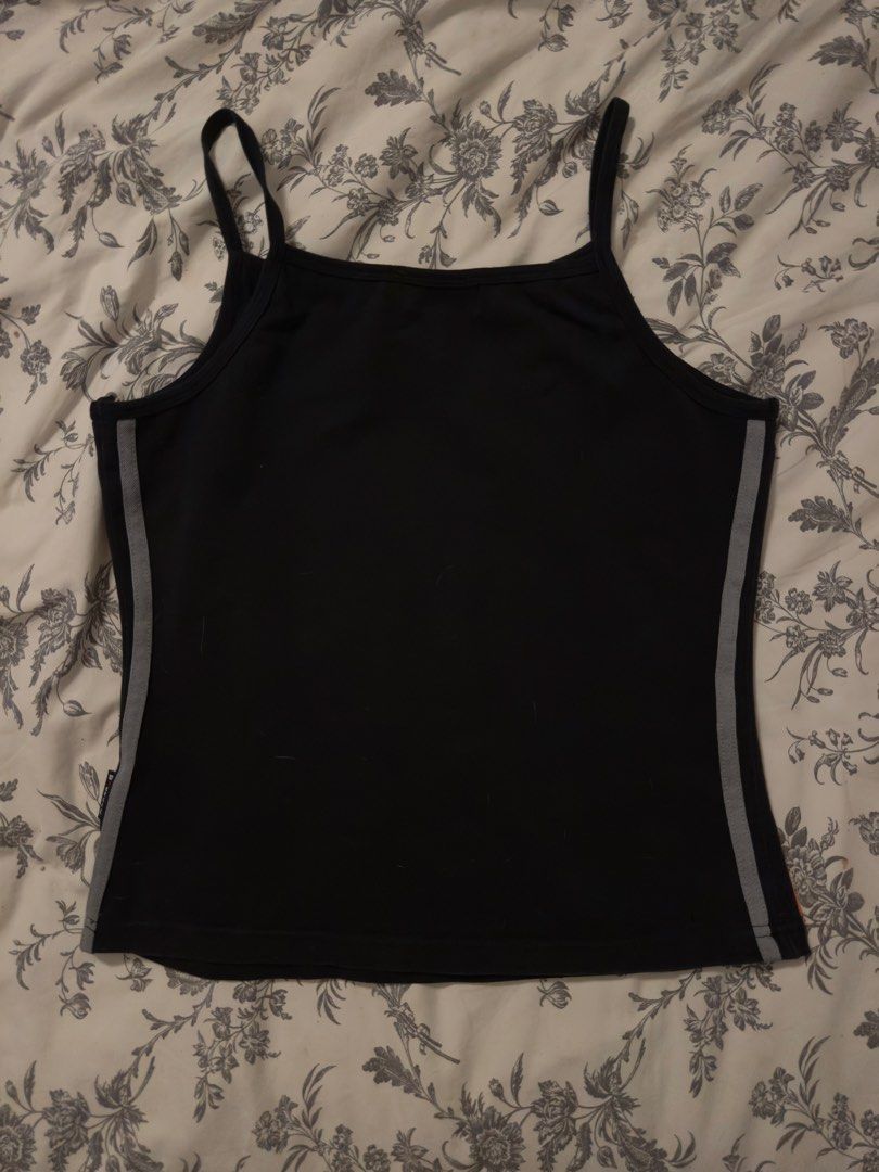 Y2K Starstruck Cami (Category: Sleeveless) located in Santa Cruz. Submitted by maelizxr (Listing ID 1463797950, Image 2). Description: black fitted cami with orange side stripes + star graphic.