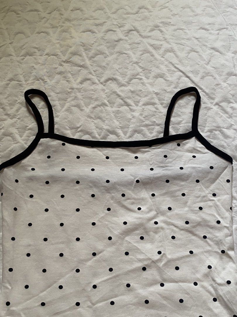 Y2k Top (Category: Sleeveless) located in Tumauini. Submitted by bihisbyme (Listing ID 1463803726, Image 3). Description: .