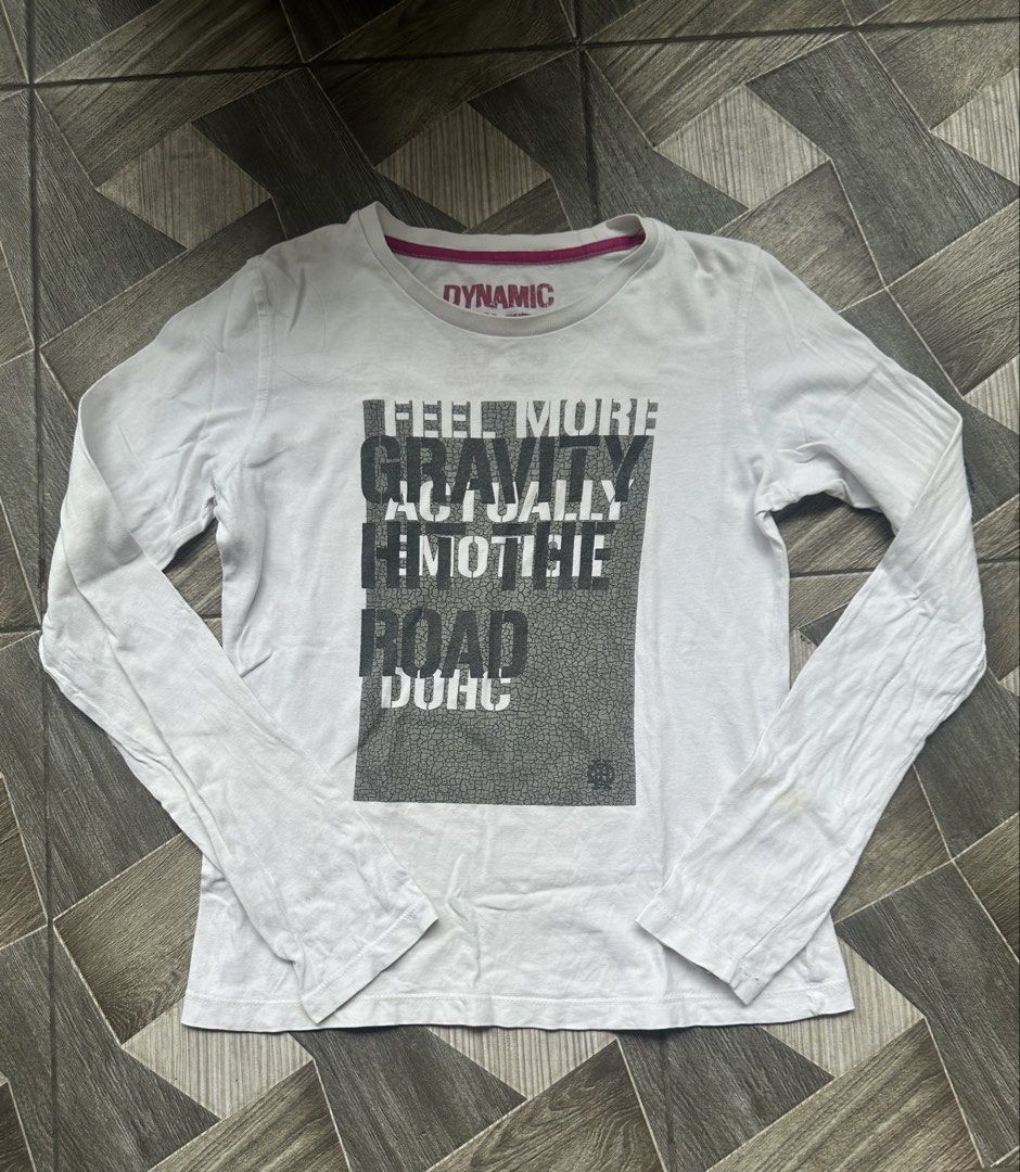 Y2K White Longsleeve (Category: Coats, Jackets and Outerwear) located in Manila. Submitted by archive_goodsph (Listing ID 1463909776, Image 1). Description: size: S-M MOP: Online Payment (Gcash or Bank transfer) MOD: J&T, LBC, Flash.