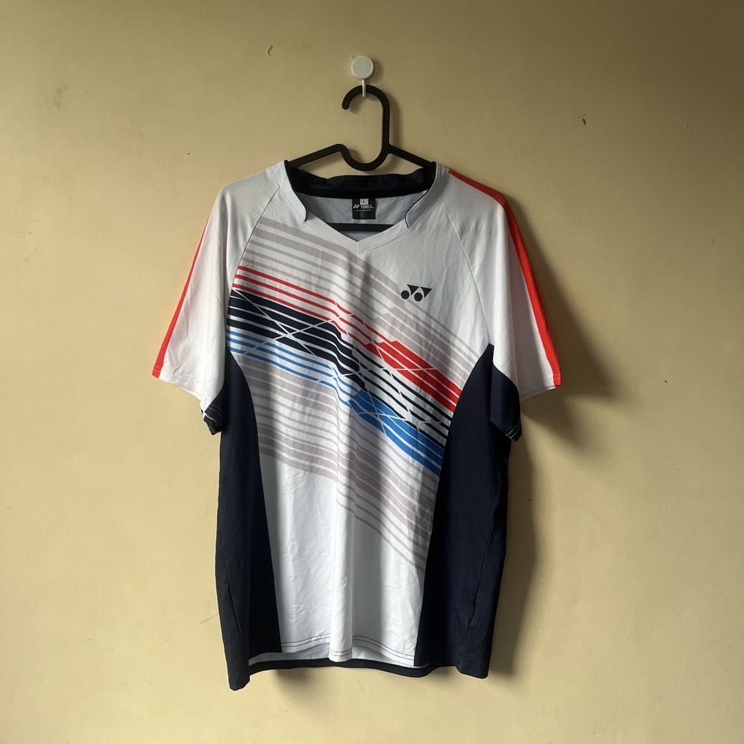 Yonex Men’s Performance T Shirt (Category: Activewear) located in Imus. Submitted by thriftsportph (Listing ID 1463903369, Image 1). Description: Yonex Men’s Performance T Shirt Dimension L27” W2 Price ₱380 Size on Tag-Large.