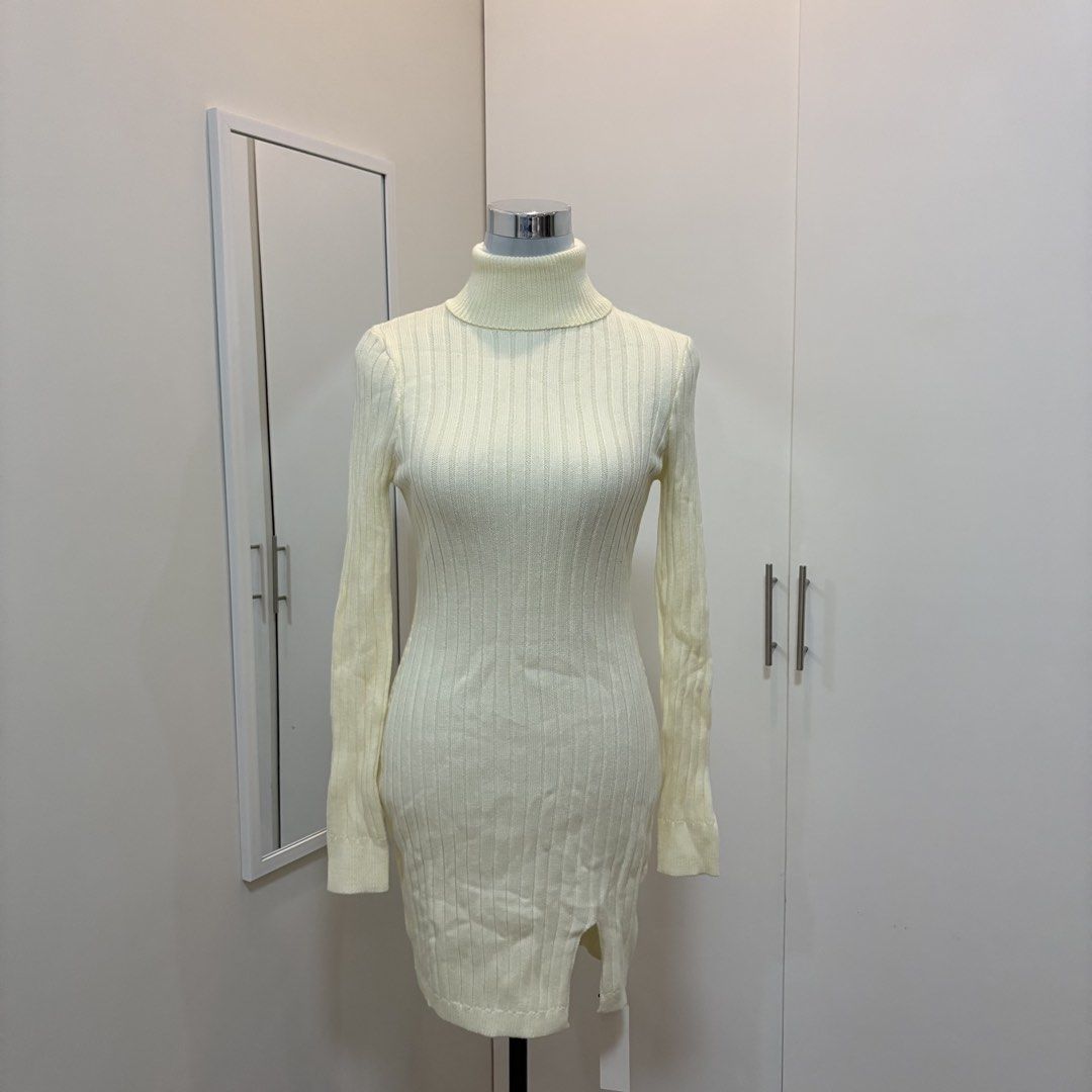 Yozy Knitted Turtleneck Dress (Category: Dresses) located in Angeles City. Submitted by declutteredcloset_ (Listing ID 1463903981, Image 1). Description: Bnew with tag.