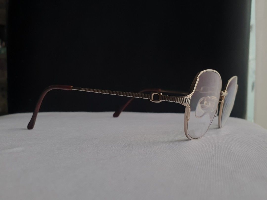 YSL Yves Saint Laurent Eyeglass Frame (Category: Sunglasses & Eyewear) located in Quezon City. Submitted by WasalakTwo (Listing ID 1463928799, Image 1). Description: Bought in Japan Authentic Durable and high quality Goodcondition Clean and presentable Lens are graded, but replaceable Open for delivery nationwide Front Width 13.4cm Front Height 4.6cm.
