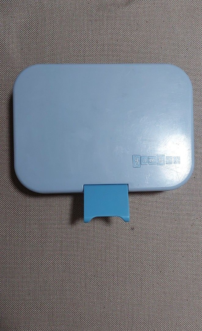 Yumbox Lunch Box - Blue with Animal Theme (Category: Other Babies Going Out Needs) located in Quezon City. Submitted by lisolette (Listing ID 1463853319, Image 2). Description: - well used but still has a lot of life left - no cracks - peeling and fading on printed graphics on transparent tray (normal wear and tear) - perfect for those who want to try bento first, includes 3 free sandwich cutters bpi or gcash, lalamove or j&t .