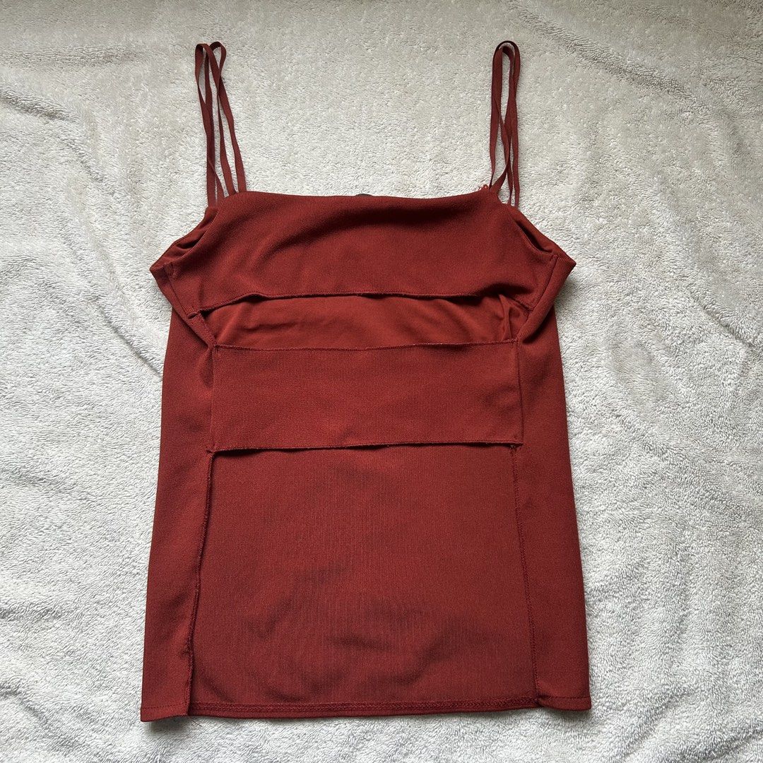 Zara backless sleeveless top (Category: Sleeveless) located in San Juan City. Submitted by e_declutters2019 (Listing ID 1463791499, Image 1). Description: • excess tread flaw on straps • size small.
