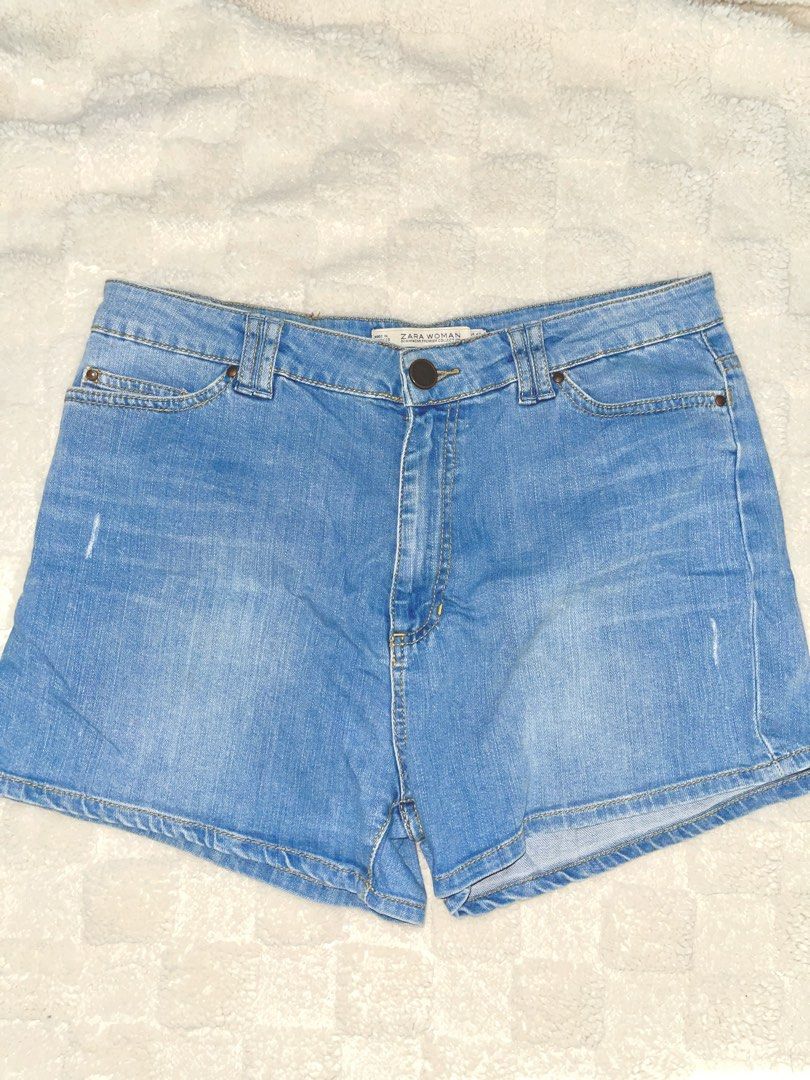 Zara denim shorts (Category: Shorts) located in Davao. Submitted by ella_.573 (Listing ID 1463792821, Image 1). Description: .
