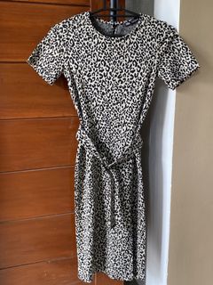 (Category: ) located in . Submitted by hoardqueensdeclutter (Listing ID 1463796419, Image 1). Description: .