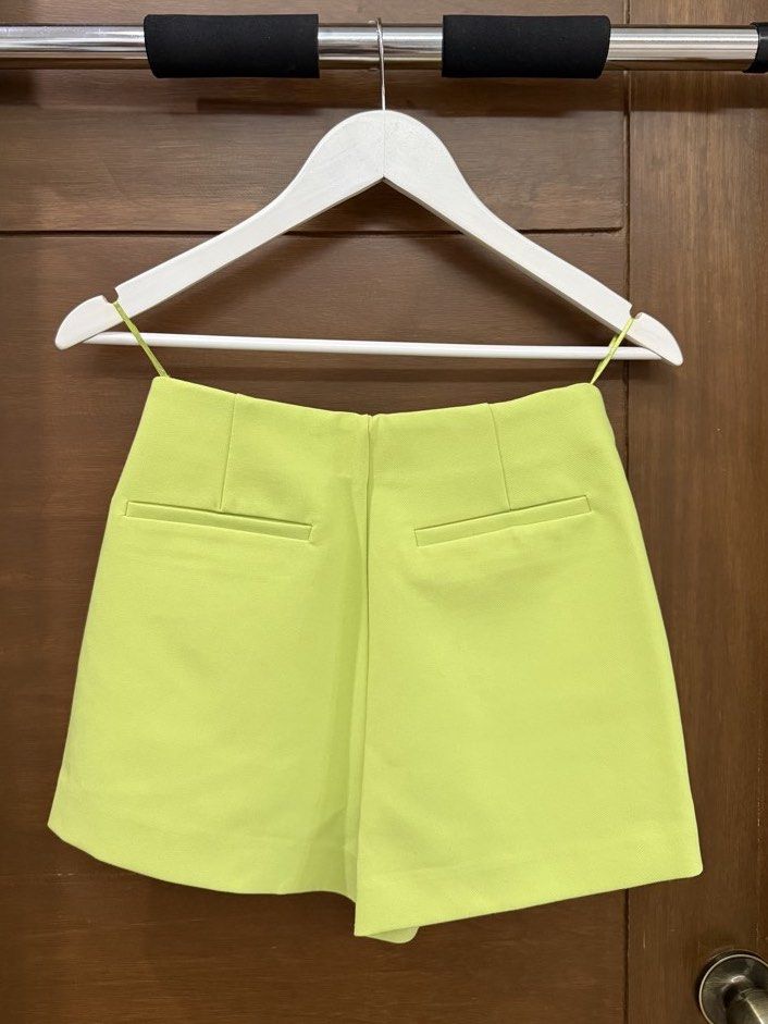 Zara Lime Green Asymmetrical Skort (Category: Skirts) located in Tarlac. Submitted by samdeclutters_ (Listing ID 1457964471, Image 2). Description: - Size: XS - Color: Lime Green - Used twice - RFS: Not my style anymore.