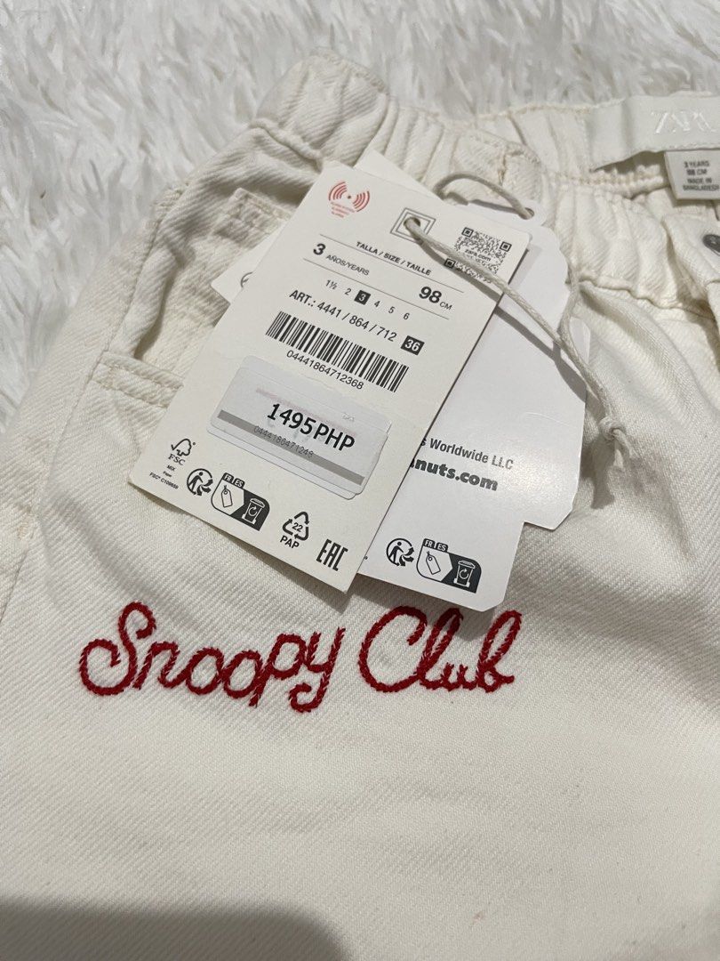 Zara Peanut/Snoopy white pants for 3Y (Category: Babies & Kids Fashion) located in Quezon City. Submitted by zntinycloset (Listing ID 1463813668, Image 3). Description: .
