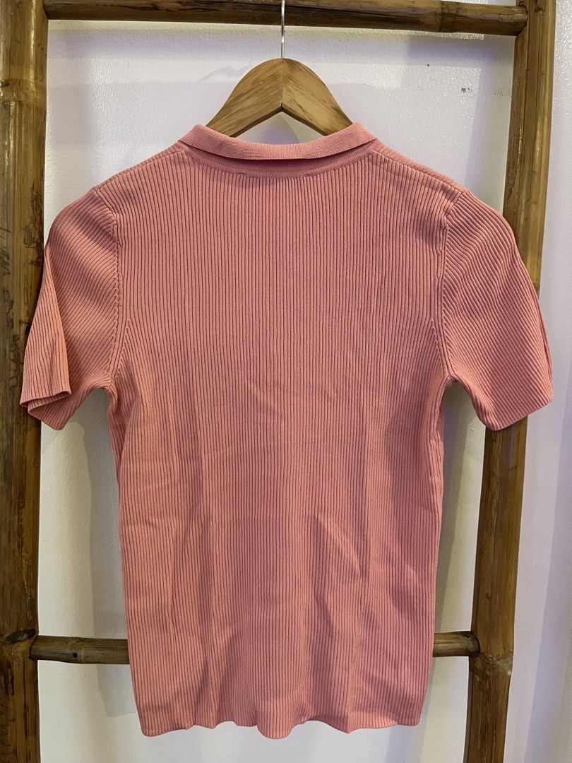 Zara polo top (Category: Others Tops) located in Rizal. Submitted by jn_mdl (Listing ID 1463863802, Image 2). Description: .