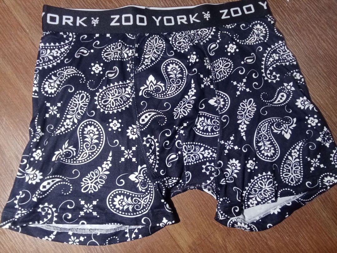 Zoo York Paisley Boxer Briefs (Category: Underwear) located in Makati City. Submitted by kuysman (Listing ID 1463829637, Image 1). Description: only sensible questions are entertained actual measurement 27 x 12" ( stretchable) 2 left 300 each no return no exchange .