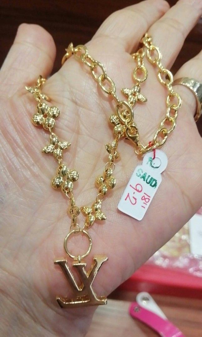 18k Saudi gold necklace (Category: Necklaces) located in Manila. Submitted by bhelgoldseller2ndaccount (Listing ID 1464071147, Image 2). Description: New!!✨New!!✨New!! Authentic 18k Saudi Golds 💯pawnable/naisasanla 💯with high appraisal rate 💯good investment 💯Direct supplier price 👉OPEN for resellers 🌺please take time to evaluate their actual sizes and grams 👉Best panggift for all occasions ✅ Sold per grams not per piece Kya lowest price ✅W