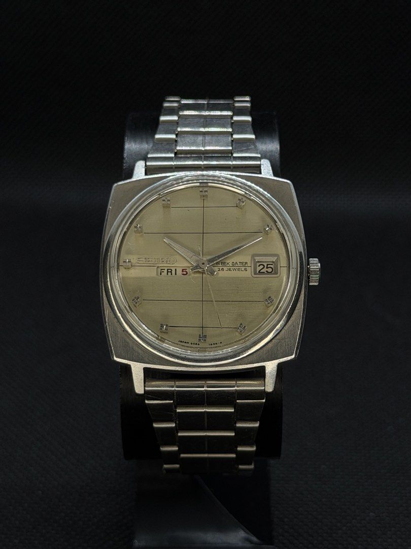 [1966] Vintage Seiko Weekdater Sealion (Category: Men's Watches) located in San Jose. Submitted by midnightwatchersph (Listing ID 1463967825, Image 1). Description: [1966] Vintage Seiko Weekdater M88 Sealion 6206-8050 White/silver dial Seiko 6206 automatic movement Working quickset Aftermarket Seiko bracelet Rare Weekdater. Produced on from 1966-1967 (1 year) 35 mm case size (excluding crown) Collector’s timepiece. ✨ 8.8/10 condition 💸PRICE: 7,0