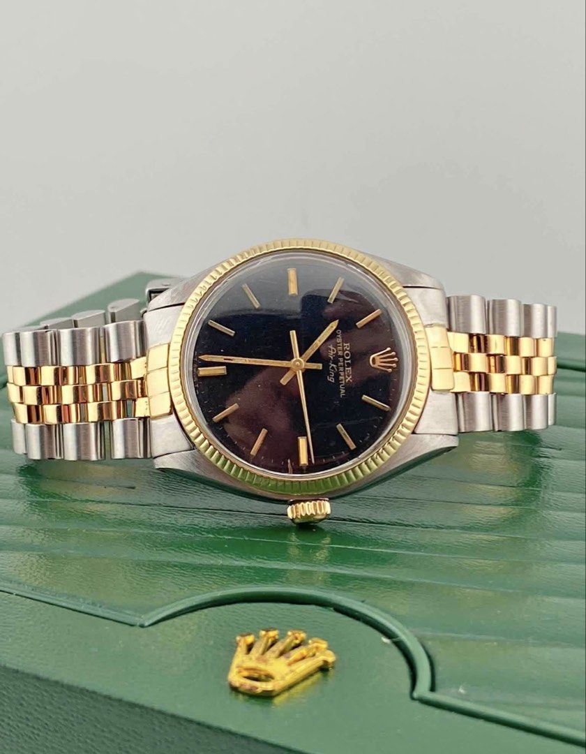 1981 Rolex Air-King Two-Tone 34mm (Ref. 5501) “STARDUST DIAL” (Category: Luxury Watches) located in Valenzuela. Submitted by macjaymill66221 (Listing ID 1463992817, Image 2). Description: Rolex Oyster Perpetual Air-King Two-Tone Stardust Gilt Dial * Reference: 5501 (Factory Two-Tone Configuration) * Serial Number: 6587912 (Year: 1981) * Movement: Rolex Caliber 1520 Automatic * Bezel: 14k Yellow Gold Fluted Bezel * Bracelet: High-Link Count 18-Lin
