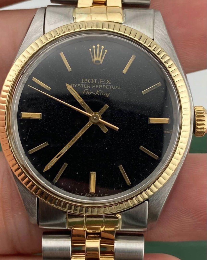 1981 Rolex Air-King Two-Tone 34mm (Ref. 5501) “STARDUST DIAL” (Category: Luxury Watches) located in Valenzuela. Submitted by macjaymill66221 (Listing ID 1463992817, Image 1). Description: Rolex Oyster Perpetual Air-King Two-Tone Stardust Gilt Dial * Reference: 5501 (Factory Two-Tone Configuration) * Serial Number: 6587912 (Year: 1981) * Movement: Rolex Caliber 1520 Automatic * Bezel: 14k Yellow Gold Fluted Bezel * Bracelet: High-Link Count 18-Lin