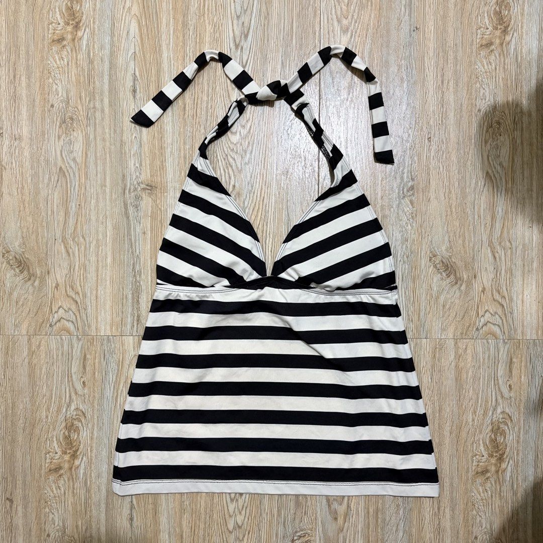 2000s mossimo striped tankini top | y2k (Category: Sleeveless) located in Subic. Submitted by shes2pid_ (Listing ID 1464092159, Image 2). Description: 2000s mossimo striped tankini top ~ medium.