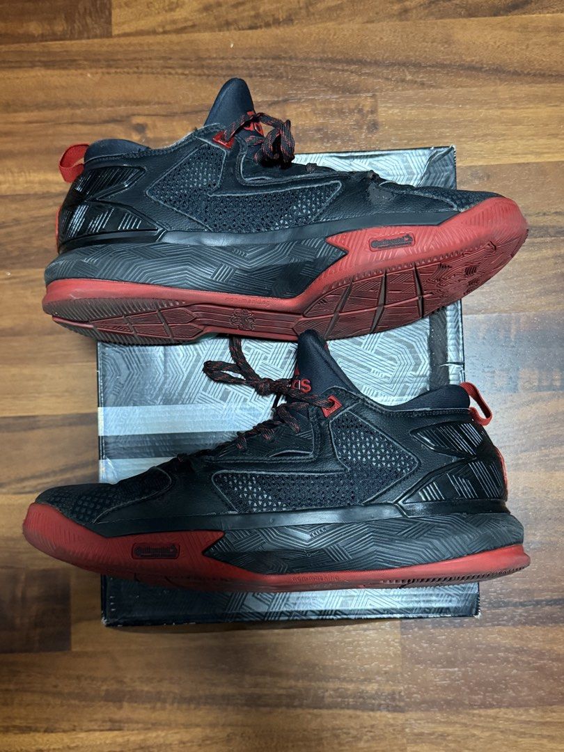 2016 Adidas D Lilland 2.0 “Away” (Category: Sneakers) located in Manila. Submitted by swiftgem.eeb06e (Listing ID 1464011372, Image 1). Description: 8.5/10 (Used, Needs Cleaning, With Box).