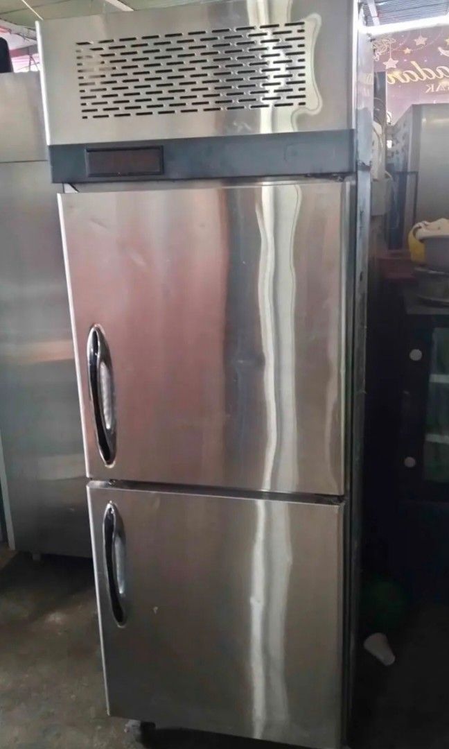 2-DOOR FREEZER AND CHILLER STAINLESS (Category: Refrigerators and Freezers) located in Taguig. Submitted by jasminefuentes286 (Listing ID 1464077446, Image 1). Description: .