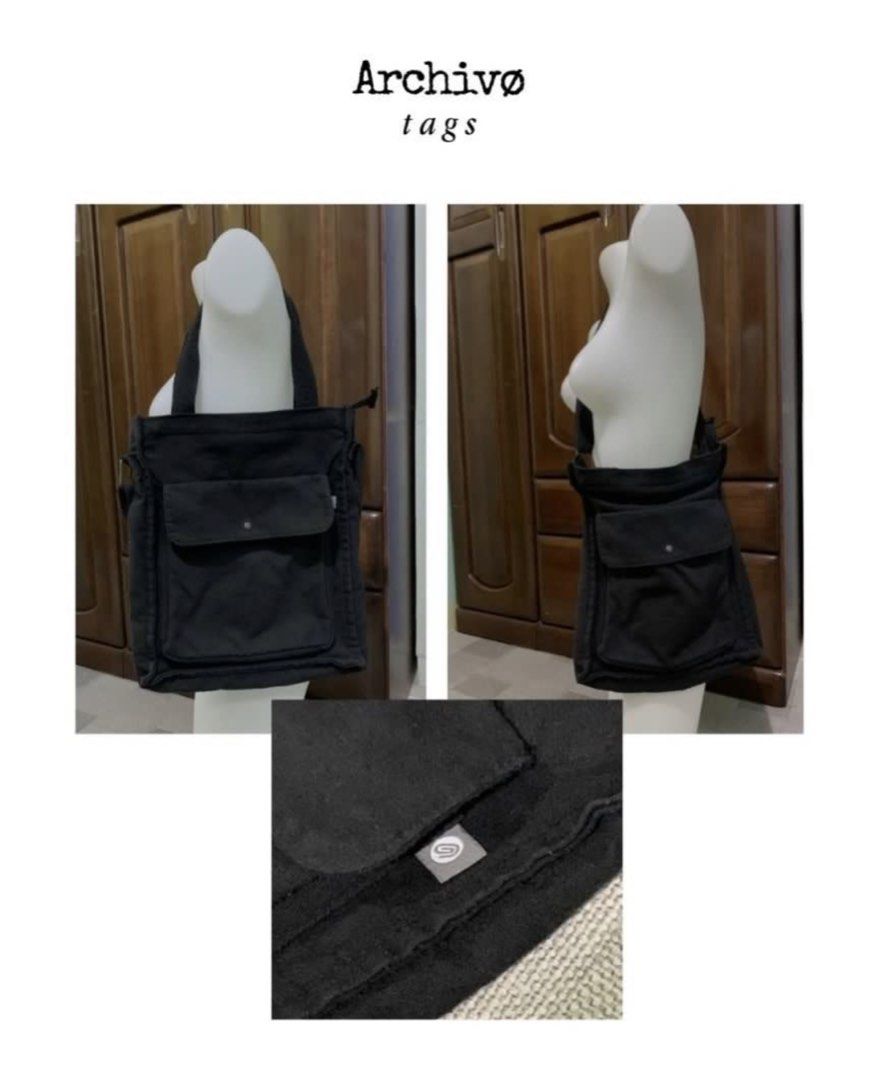 2-Way Canvas Black Tote Bag (Category: Tote Bags) located in Manila. Submitted by archivo (Listing ID 1463965211, Image 2). Description: 📌 Details: - Size: Small - Color rate: 10/10 - Condition: Mint - Issue/s: None.