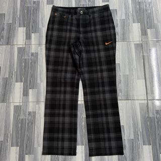 (Category: ) located in . Submitted by stripes.swoosh.store (Listing ID 1463957259, Image 1). Description: .