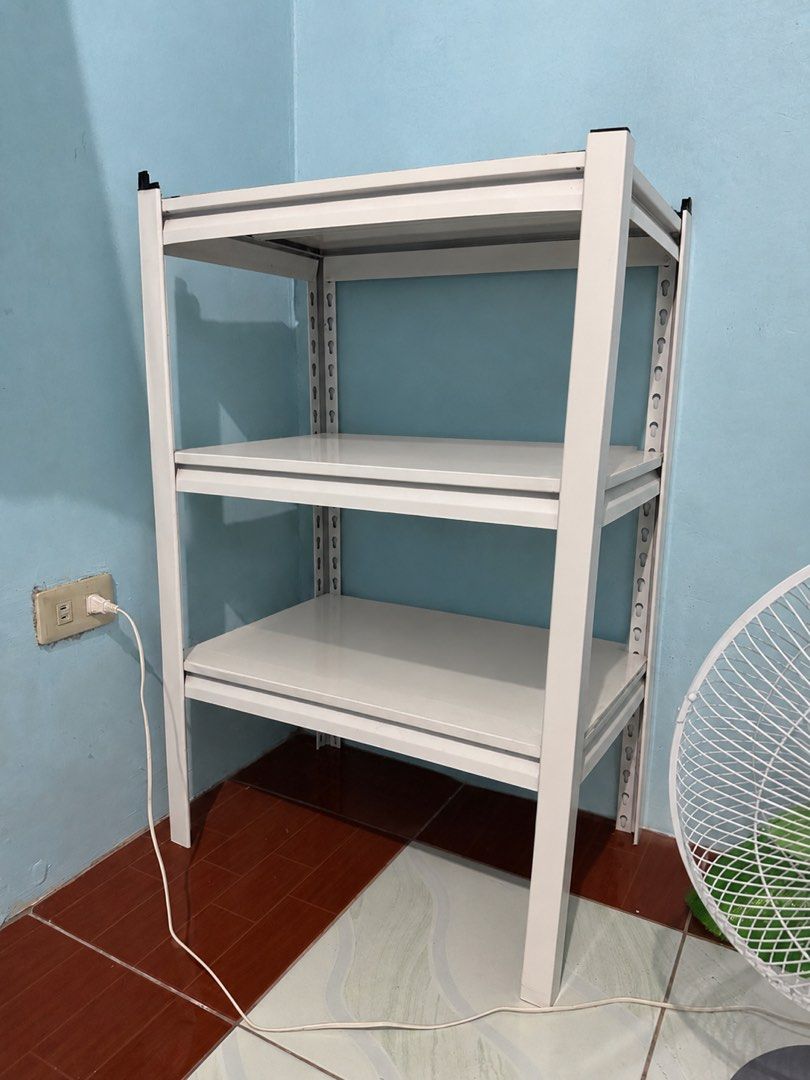 3 layers metal rack boltless (Category: Shelves, Cabinets & Racks) located in Calamba. Submitted by dk.collectiblesph (Listing ID 1463958536, Image 2). Description: In good condition but please manage your expectations as this is 2nd hand rack and used. Overall still in presentable condition need lang linisin due to small dusts Location: laguna Shipping via lalamove or pickup Will delivered to you as assembled or can be fully disassembled Payment