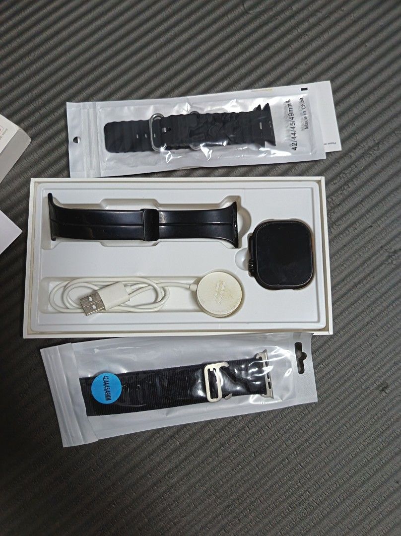 4G NETWORK SMART WATCH ULTRA (Category: Wearables & Smart Watches) located in Kuala Kerai. Submitted by danishhirz17881 (Listing ID 1464088734, Image 3). Description: Beli dari 2023 tapi jarang guna dan simpan.Masih lagi berfungsi , harga beli asal rm500+ -ada camera -bole masuk sim card dan ada play store -items still ada semua dalam box.