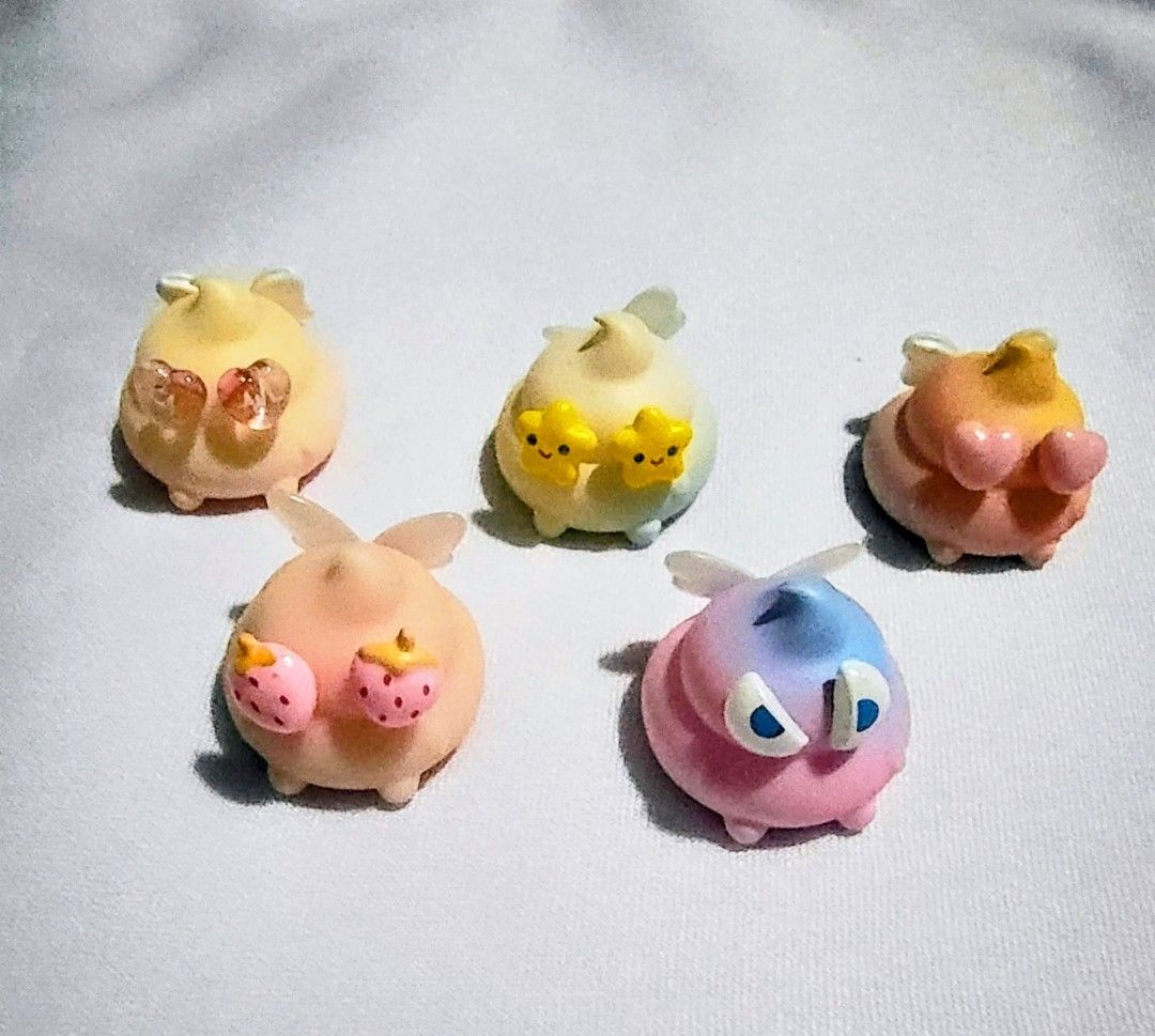 62pcs emmmkun with emmmkun jar (Category: Designer & Blind Box Toys) located in Caloocan City. Submitted by jark_moonshop (Listing ID 1463969363, Image 3). Description: authentic emmmkun mini figs coded 62pcs emmmkun with jar for take all for 2k can do lalamove or JNT follow us in Facebook: MoonShop Jark .