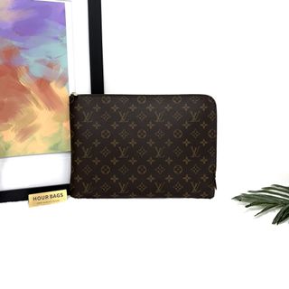 (Category: ) located in . Submitted by hourbags (Listing ID 1463981034, Image 1). Description: .