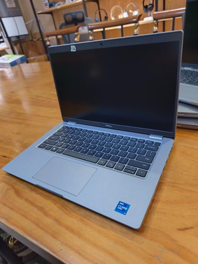 💻 DELL LATITUDE 5420 – NON-TOUCH SCREEN 💻 (Category: Laptops & Notebooks) located in Caloocan City. Submitted by preownedlapptopsalemnl (Listing ID 1463960226, Image 3). Description: 💻 DELL LATITUDE 5420 – NON-TOUCH SCREEN 💻 ✨ Business-class laptop | Great for work, school & everyday use! 🔹 Intel Core i7-1185G7 🔹 16GB DDR4 RAM 🔹 512GB SSD 🔹 14" Display – Non-Touch 🔹 Windows 11 Pro 💰 Retail Price: ₱22,000 ✅ Pre-owned & quality checked 🛡