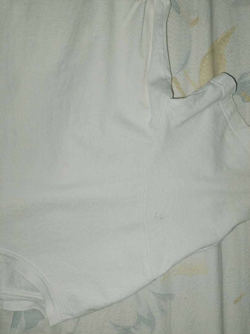 A. P. C tshirt (Category: Activewear) located in Manila. Submitted by takeroshc143 (Listing ID 1463969617, Image 1). Description: a. p. c made in japan white shirt.