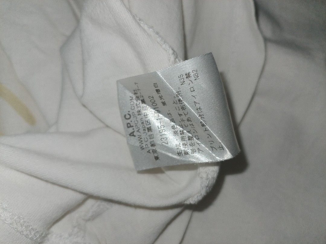 A. P. C tshirt (Category: Activewear) located in Manila. Submitted by takeroshc143 (Listing ID 1463969617, Image 3). Description: a. p. c made in japan white shirt.