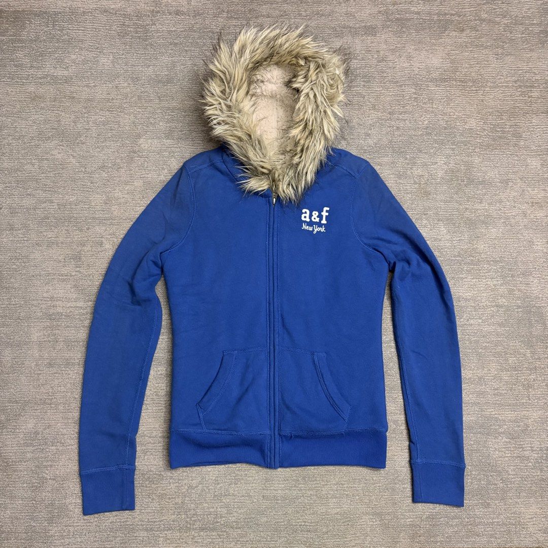 Abercrombie & Fitch Fur Jacket (Category: Coats, Jackets and Outerwear) located in Batangas. Submitted by bermudaph.2 (Listing ID 1463973583, Image 1). Description: Check dimensions .