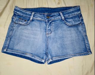 (Category: ) located in . Submitted by zoesmithshop (Listing ID 1464068034, Image 1). Description: .