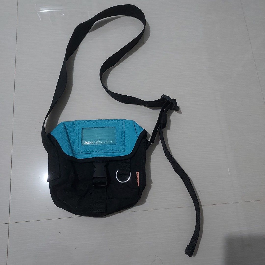 ACNE STUDIOS (Category: Sling Bags) located in Puerto Princesa. Submitted by helwapalawan (Listing ID 1463949892, Image 1). Description: Acne slingbbag unisex wellused 1000 ship.