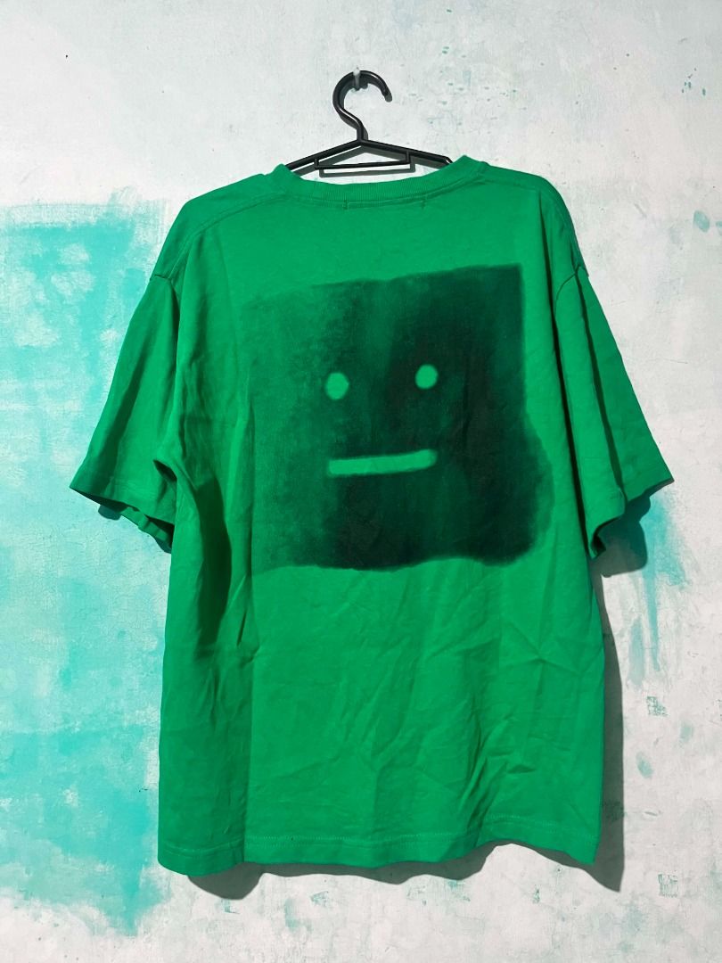 Acne Studios Green Face Logo T-Shirt (Category: Tshirts & Polo Shirts ) located in Caloocan City. Submitted by archive404 (Listing ID 1464075132, Image 3). Description: Acne Studios Green Face Logo T-Shirt W - 19.5 L - 26 Good Condition Issue: see photo attached 🏷️ 200 + shipping fee 📍 Camarin, North Caloocan .