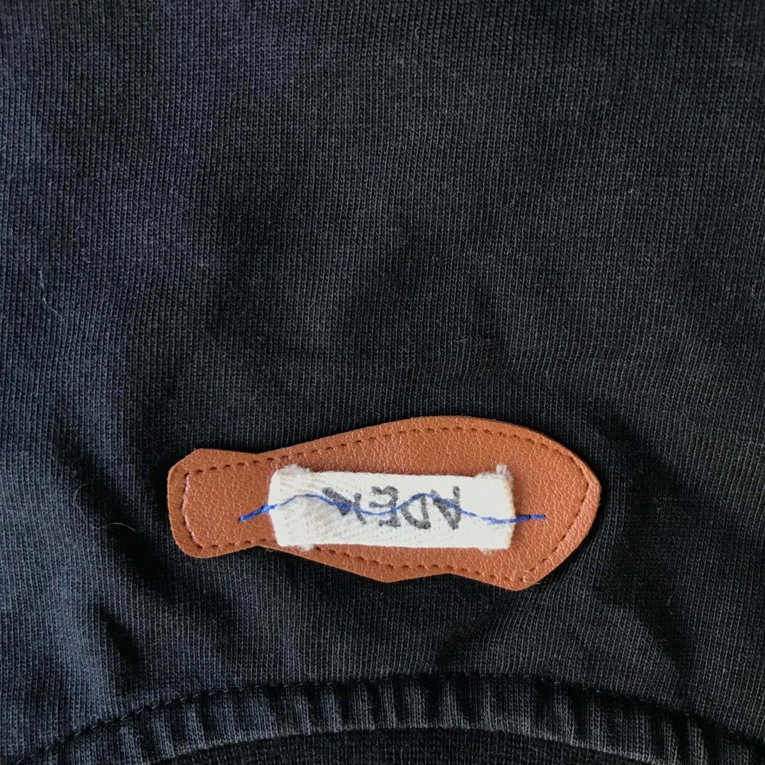 Ader error (Category: Tshirts & Polo Shirts ) located in San Jose. Submitted by coin_flip25 (Listing ID 1463975988, Image 3). Description: .
