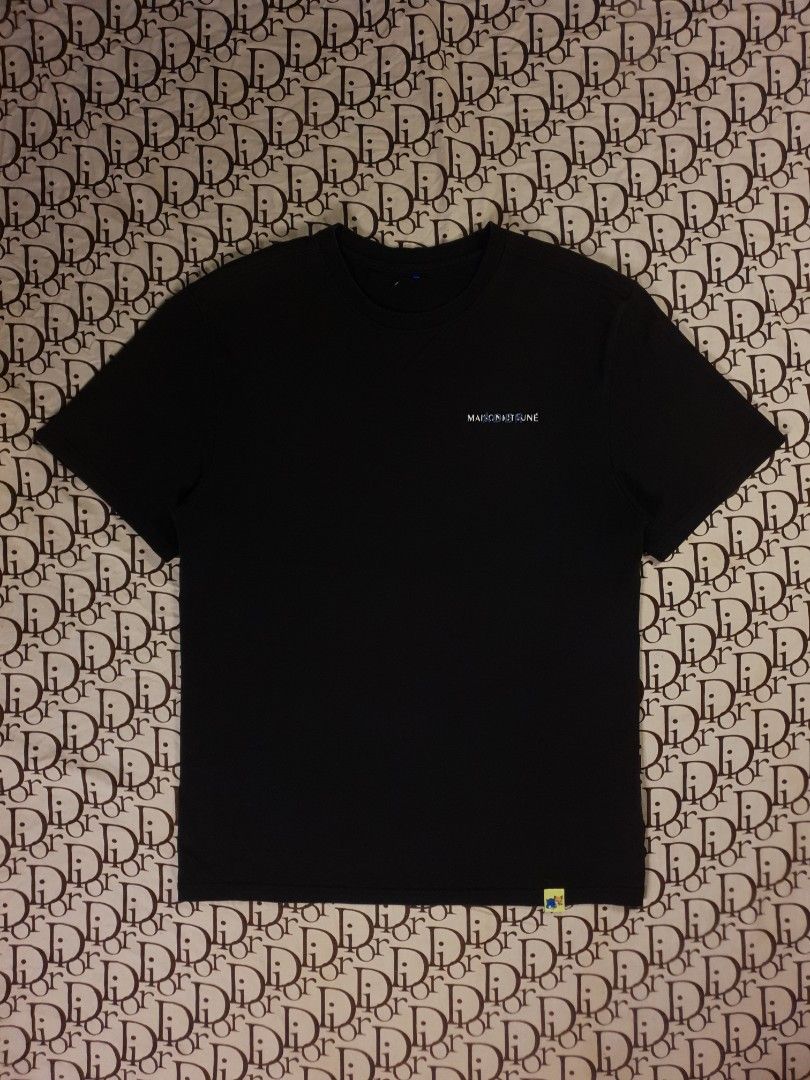 Ader error x Maison kitsune (Category: Tshirts & Polo Shirts ) located in San Fernando. Submitted by retro.district. (Listing ID 1464120438, Image 3). Description: - Ader error x Maison Kitsune patchwork - Size: Medium-Large - Condition: Excellent - no issue - Color Rate: 9.5/10.