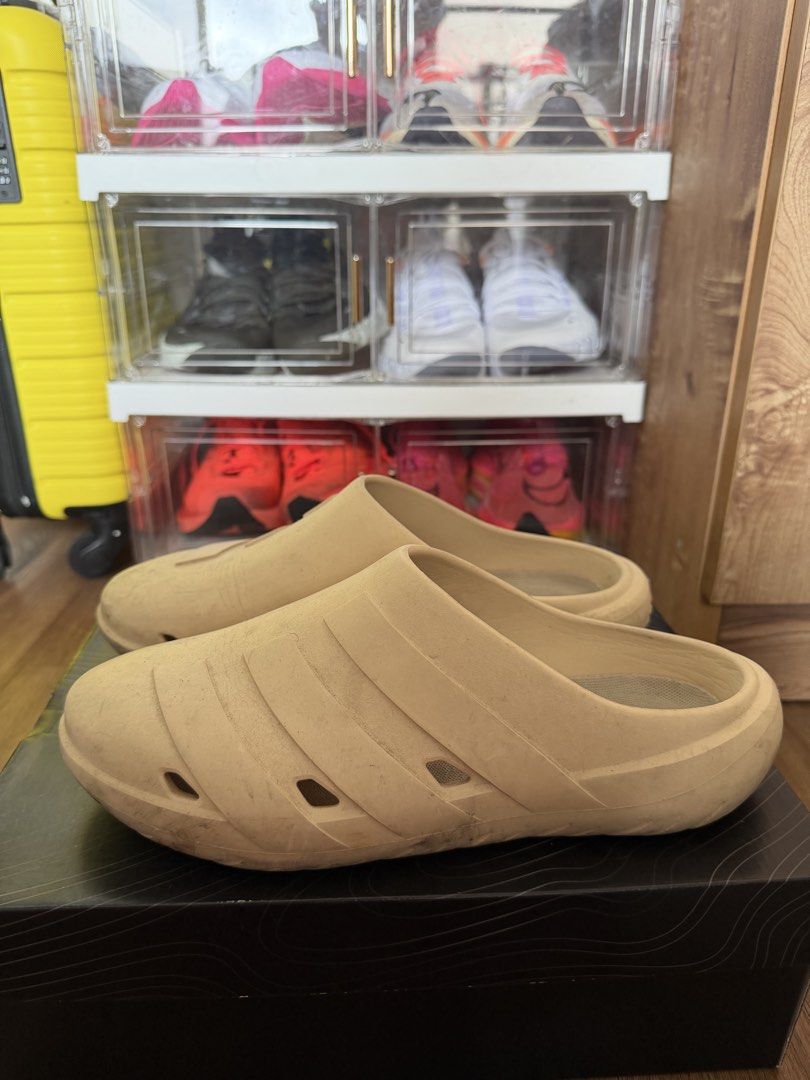 Adidas Adilette Clog (Category: Sneakers) located in Quezon City. Submitted by callmeo (Listing ID 1464026131, Image 3). Description: 4. adidas Adilette Clog — cream 📏 US 8 | UK 8 | EU 42 | CM 26.5 Super comfy slip-on clog. Used with visible signs of wear. Price: ₱700.