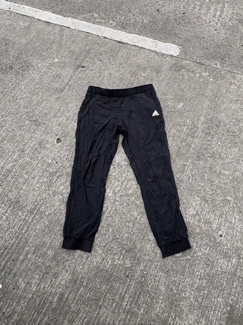 Adidas Black Jogger Pants DY8698 (Category: Joggers) located in Iligan City. Submitted by seddicmoti2002 (Listing ID 1463981664, Image 1). Description: - Black Adidas jogger pants - Made with 86% recycled polyester & 14% elastane - Recycled polyester pocket lining - Elastic waistband with drawstring - Cuffed ankles - Ideal for workouts or casual wear.